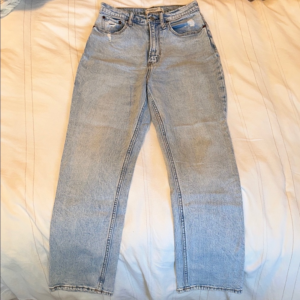 Abercrombie Ultra High Rise Ankle Straight Jean - Light Blue